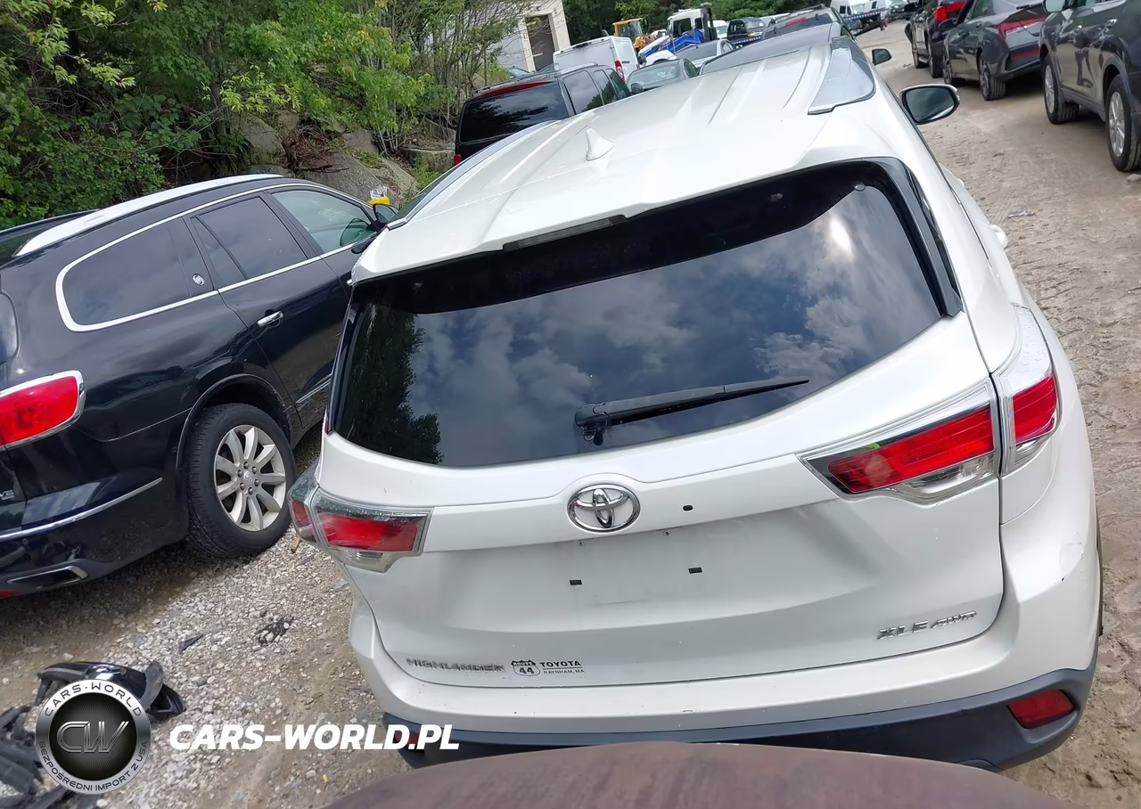 2015 Toyota Highlander Xle V6 VIN:5TDJKRFH2FS138225 - 17