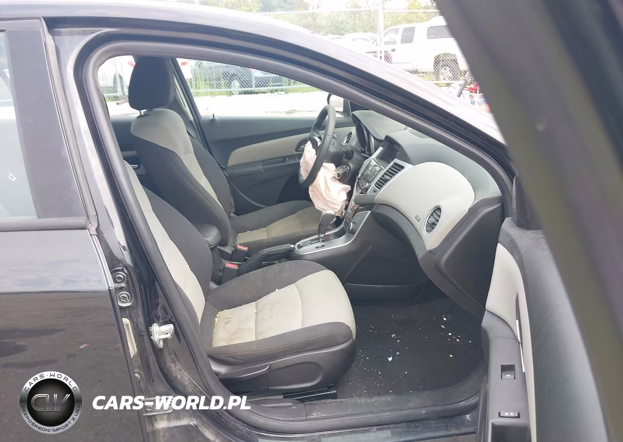 2016 Chevrolet Cruze Limited Ls Auto VIN:1G1PC5SG8G7222745 - 5