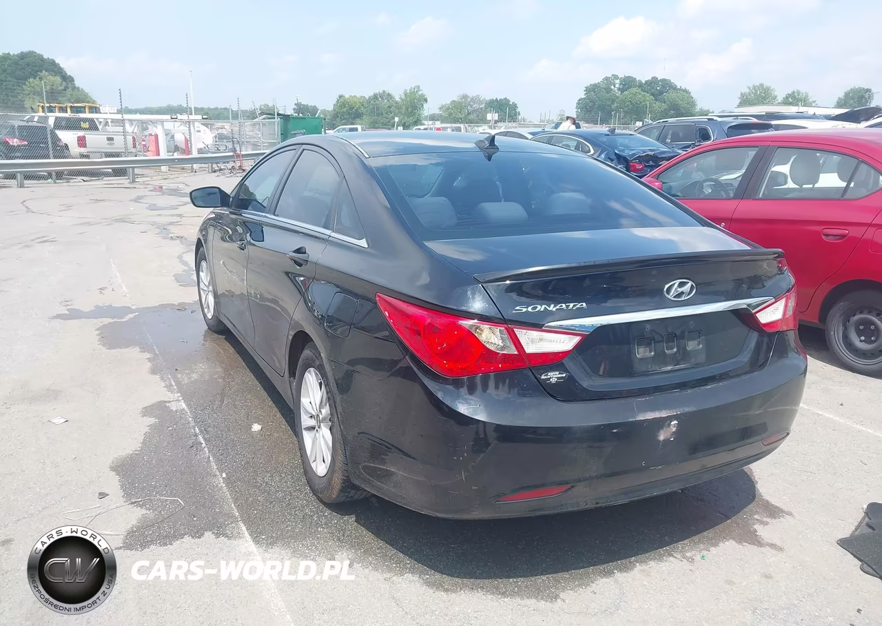 2013 Hyundai Sonata Gls VIN:5NPEB4AC8DH747385 - 3