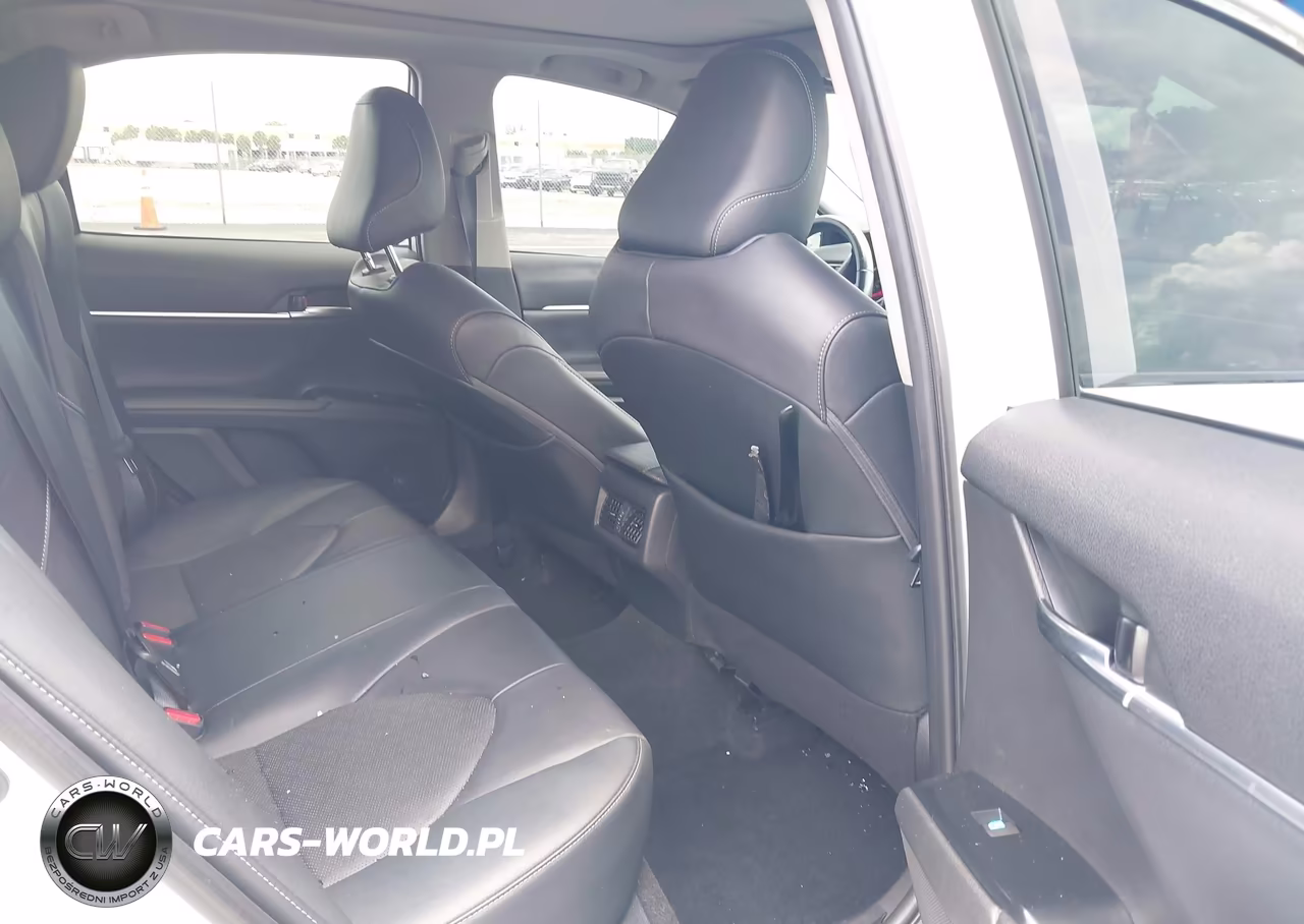 2020 Toyota Camry Xse VIN:4T1K61AKXLU983419 - 8