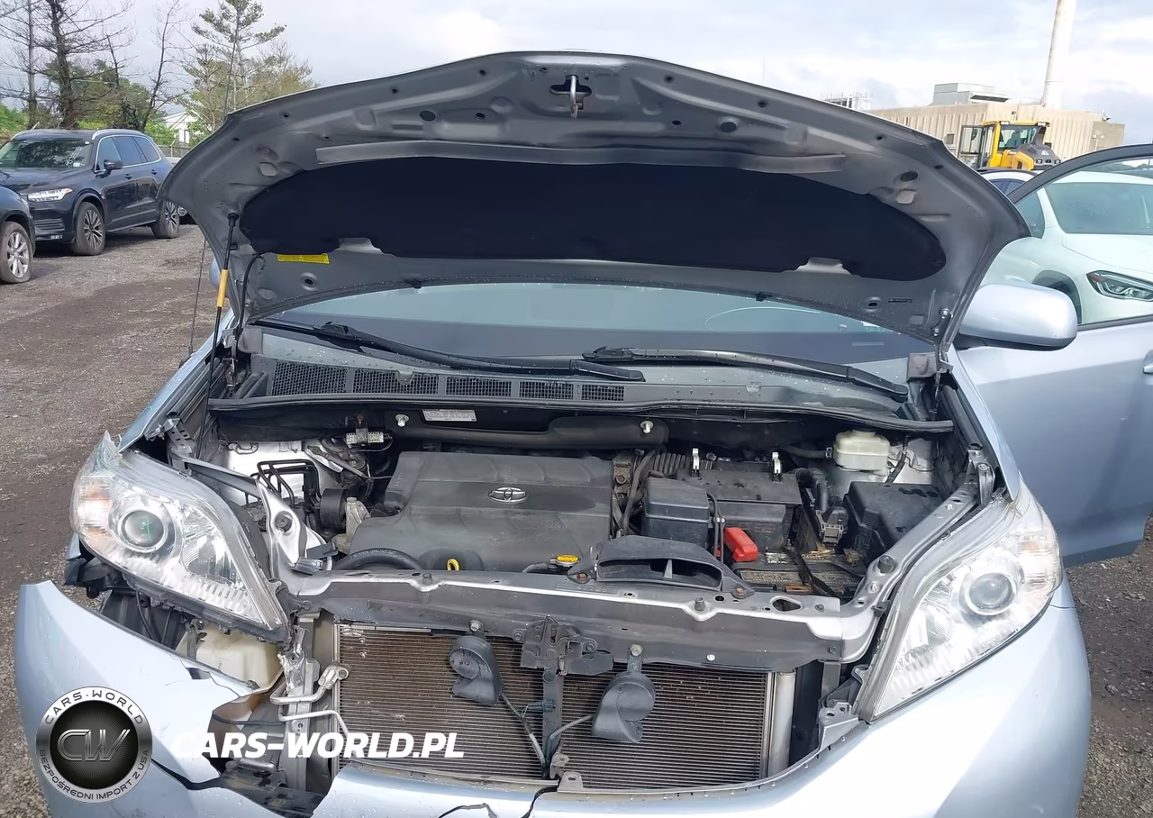 2013 Toyota Sienna Le V6 8 Passenger VIN:5TDKK3DC5DS372073 - 10