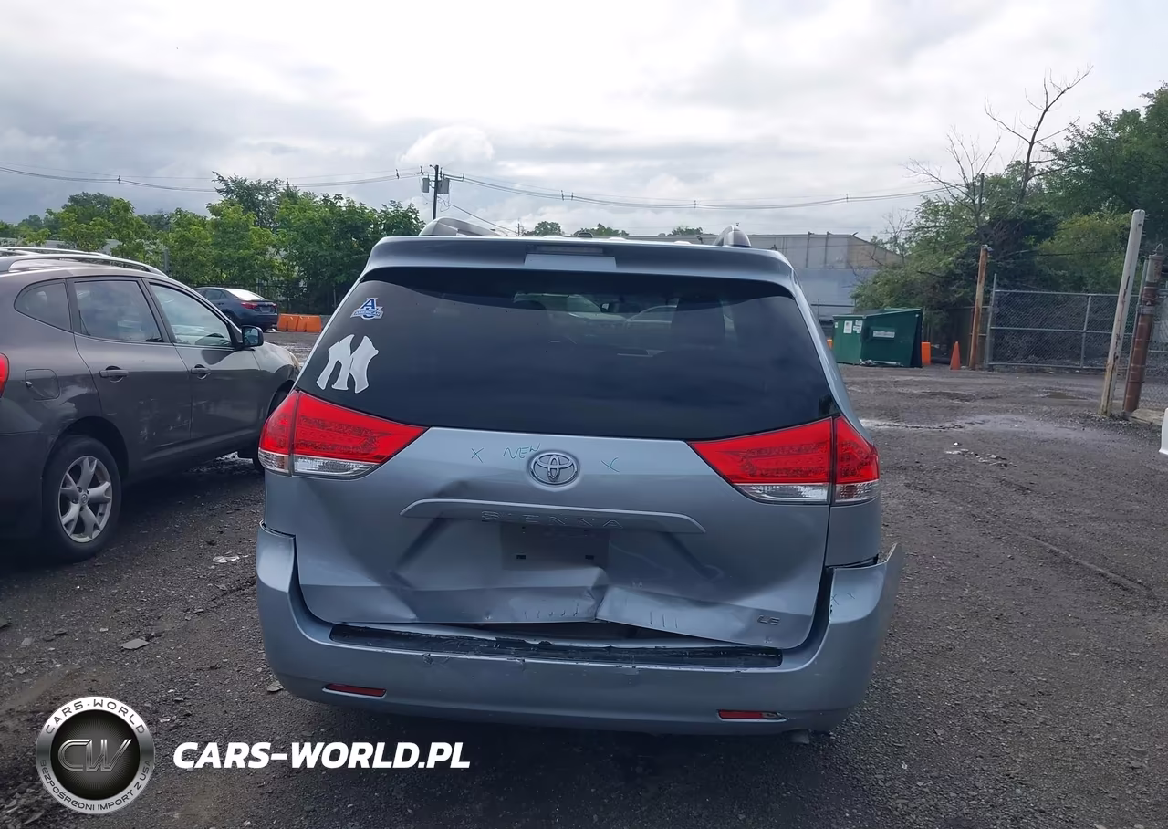 2013 Toyota Sienna Le V6 8 Passenger VIN:5TDKK3DC5DS372073 - 6