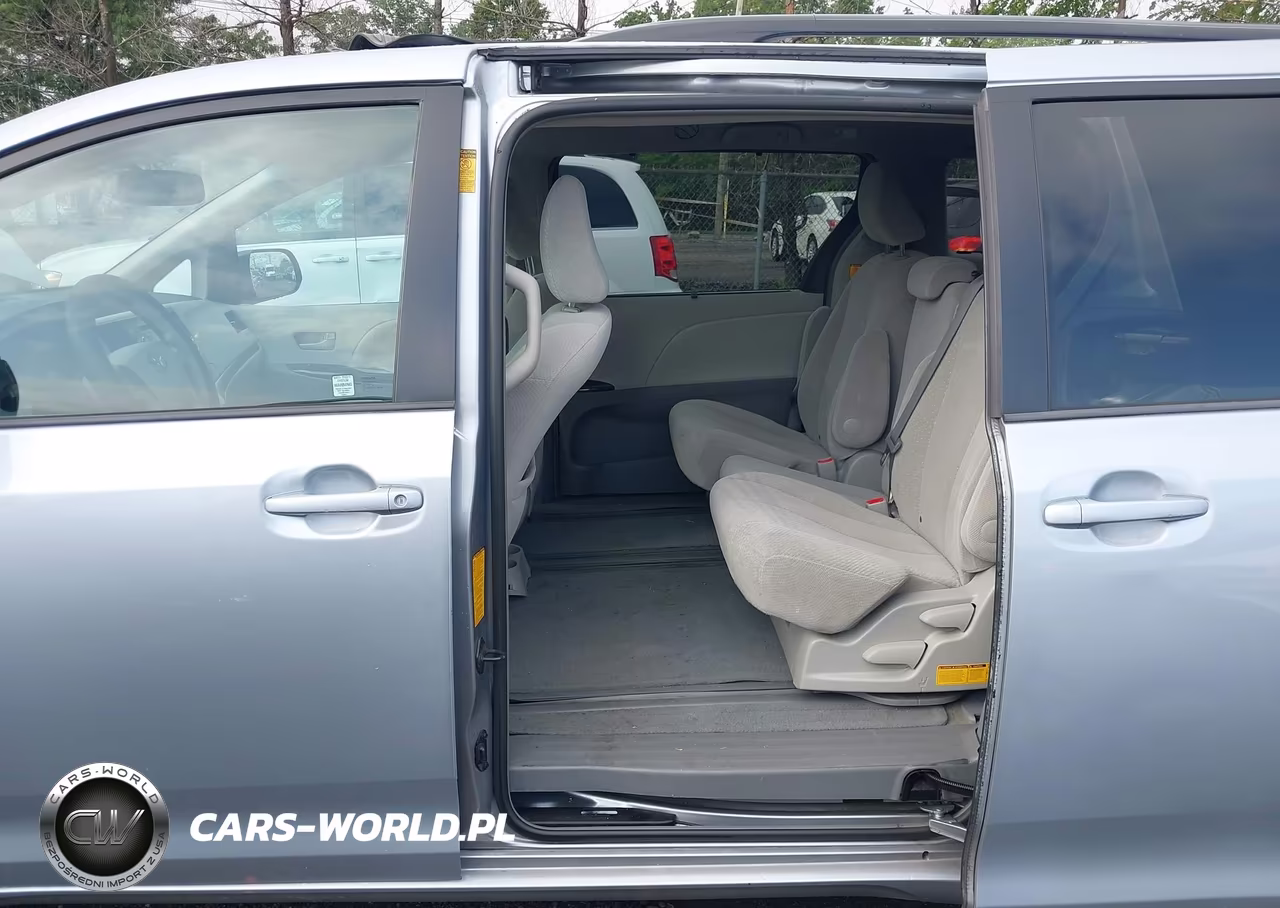 2013 Toyota Sienna Le V6 8 Passenger VIN:5TDKK3DC5DS372073 - 8