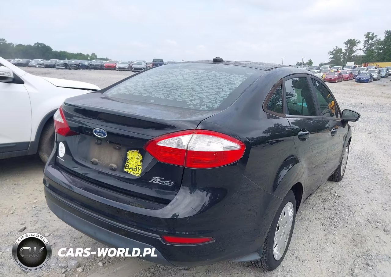 2018 Ford Fiesta S VIN:3FADP4AJ8JM143407 - 4