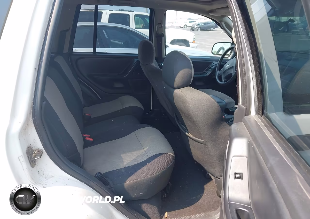 2004 Jeep Grand Cherokee Laredo VIN:1J4GW48S94C427671 - 8