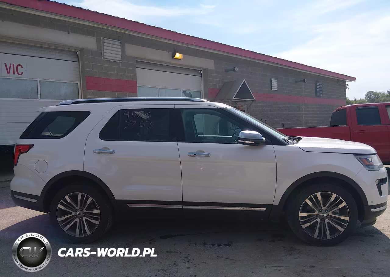 2018 Ford Explorer Platinum VIN:1FM5K8HTXJGB39702 - 14