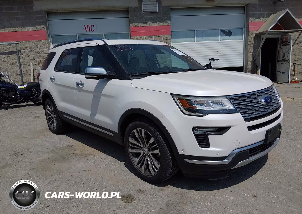 2018 Ford Explorer Platinum VIN:1FM5K8HTXJGB39702 - 19