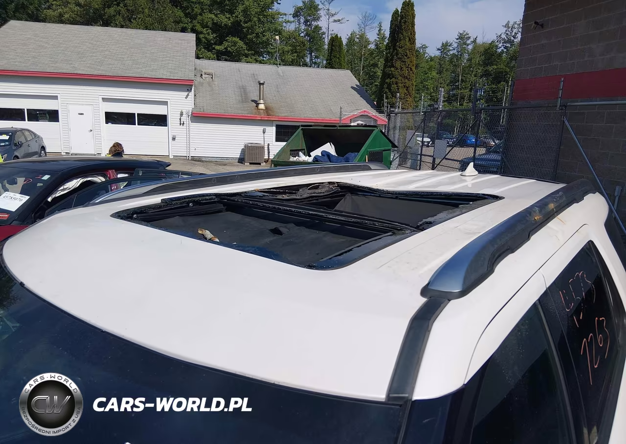 2018 Ford Explorer Platinum VIN:1FM5K8HTXJGB39702 - 6
