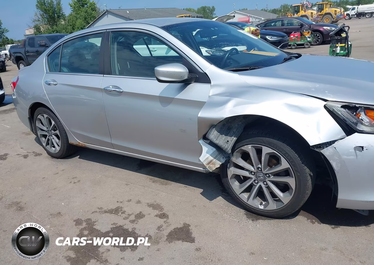 2015 Honda Accord Sport VIN:1HGCR2F52FA139522 - 13