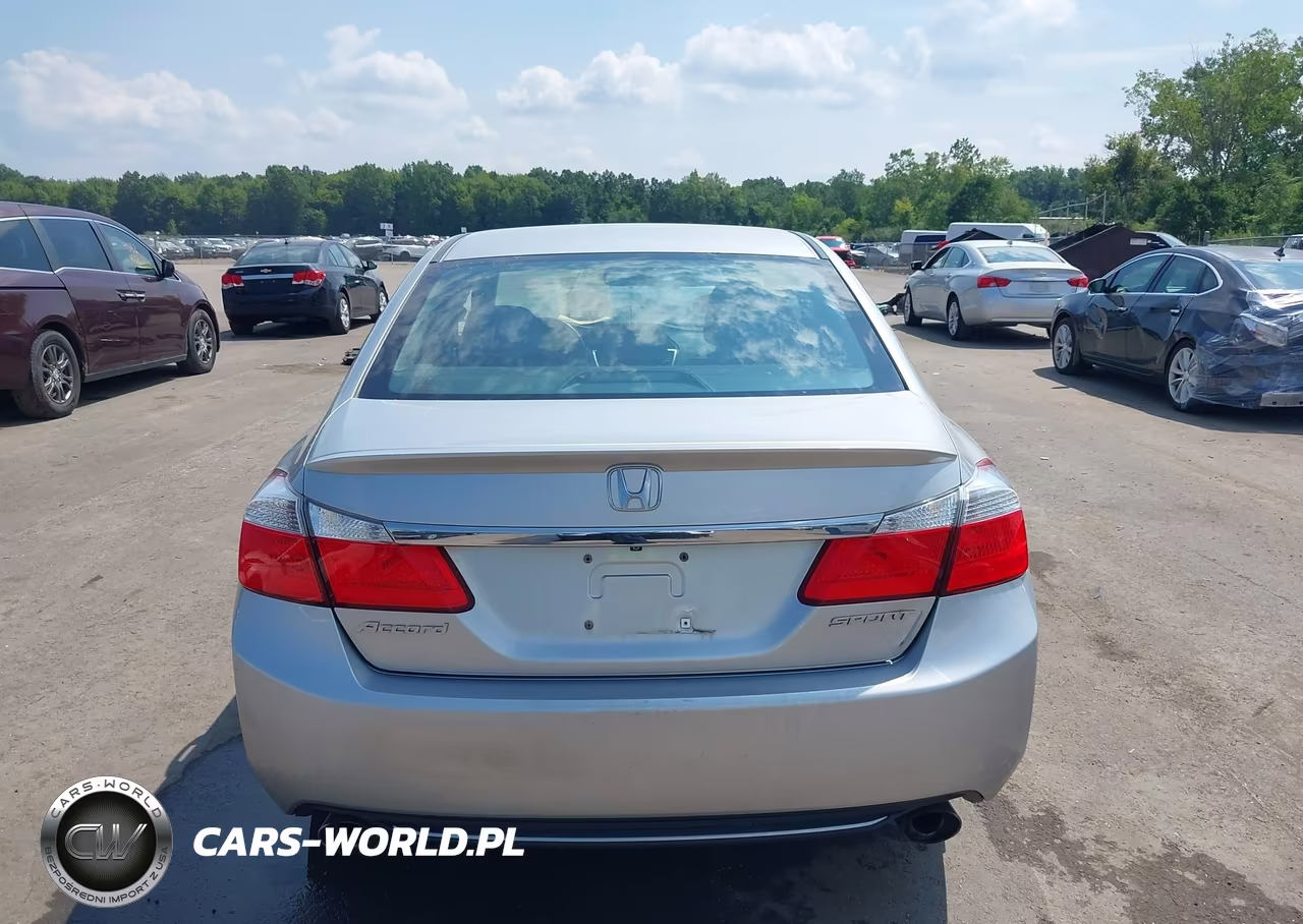 2015 Honda Accord Sport VIN:1HGCR2F52FA139522 - 16