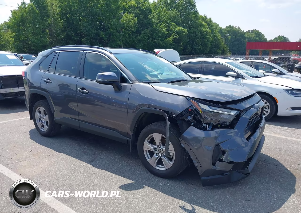 2025 Toyota Rav4 Xle – zdjęcie 1 z 17