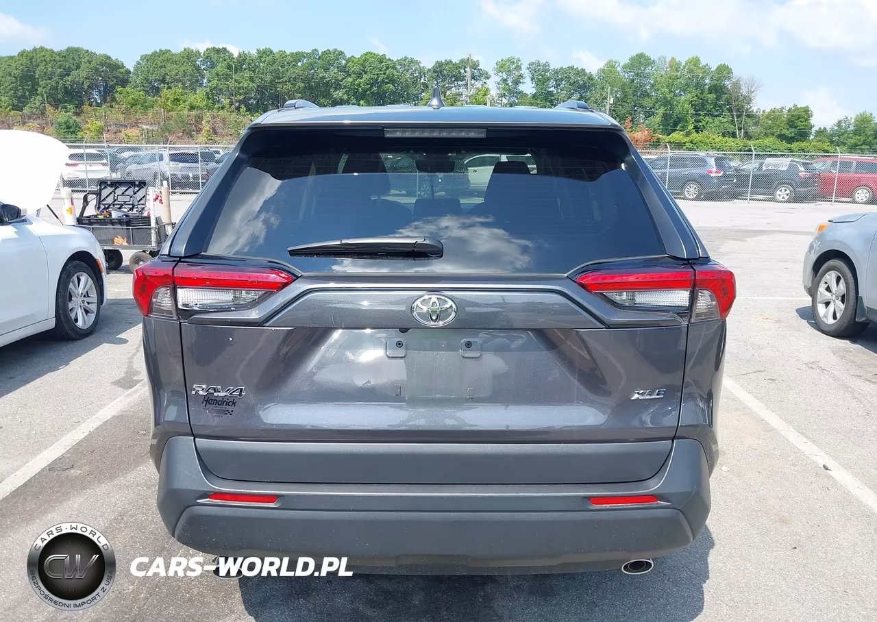 2025 Toyota Rav4 Xle VIN:2T3W1RFV0SC343907 - 17