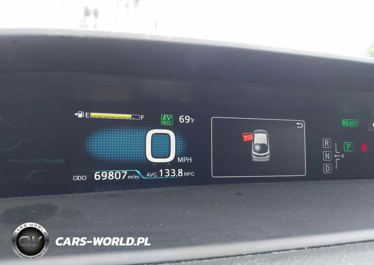 2017 Toyota Prius Prime Advanced VIN:JTDKARFP5H3000973 - 7