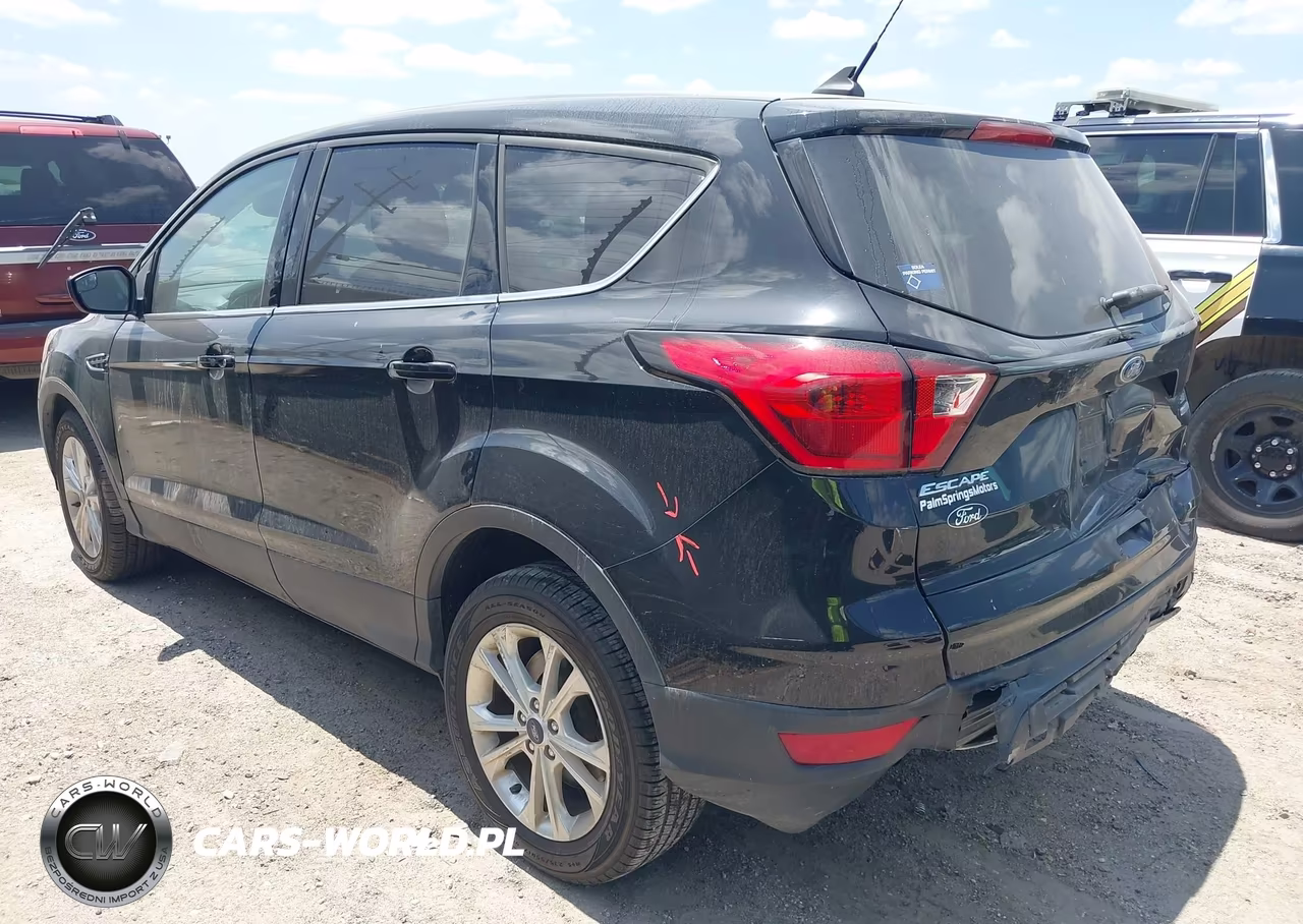 2019 Ford Escape Se VIN:1FMCU0GD4KUA06305 - 3