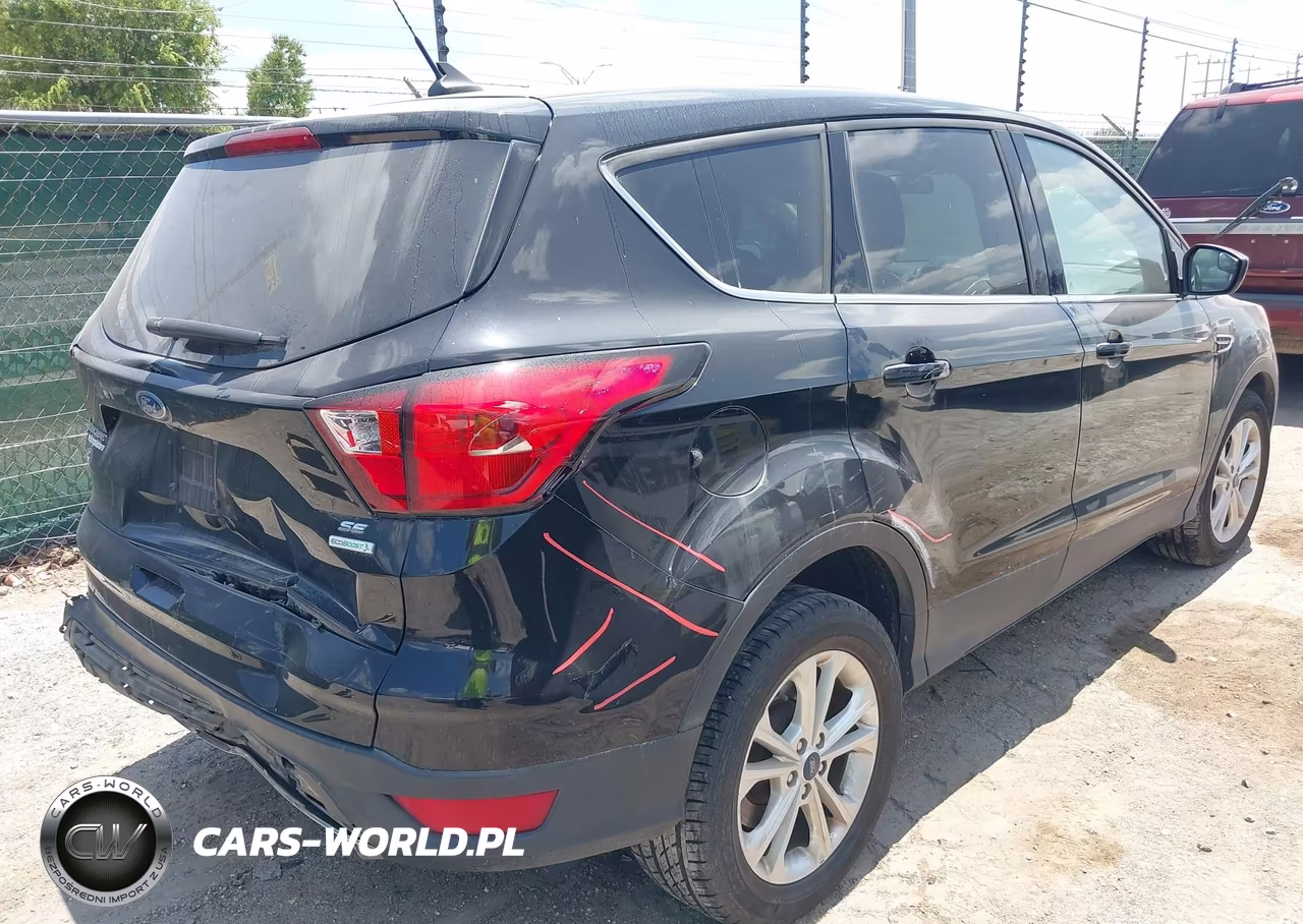 2019 Ford Escape Se VIN:1FMCU0GD4KUA06305 - 4