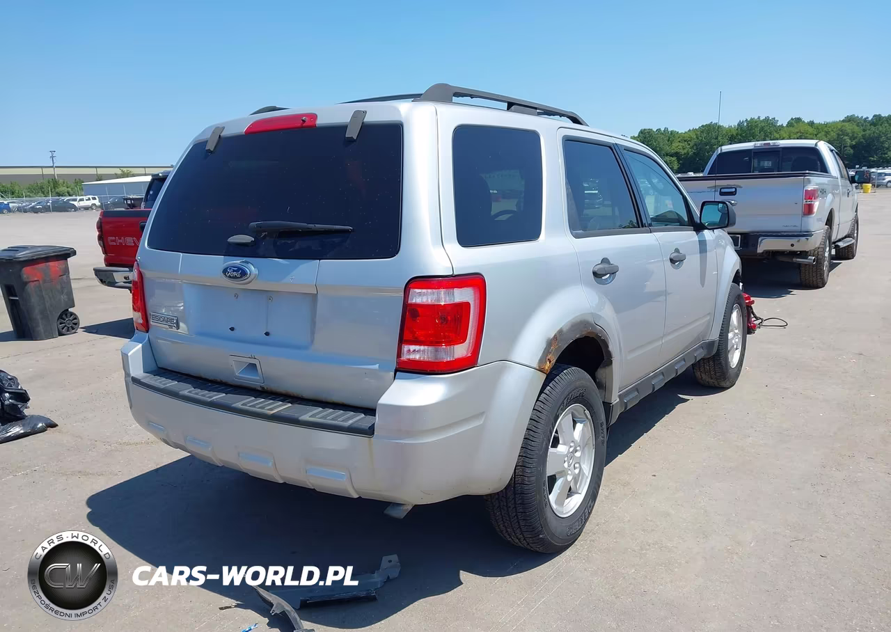 2011 Ford Escape Xlt VIN:1FMCU9D78BKB11380 - 4