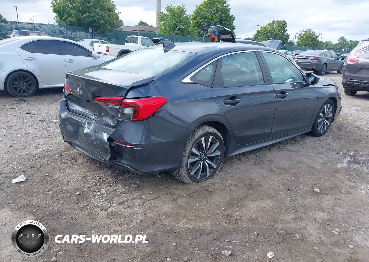 2024 Honda Civic Ex VIN:2HGFE1F71RH335722 - 4