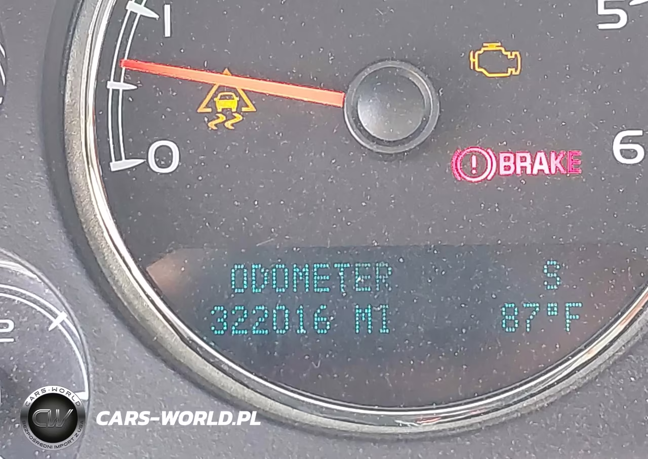 2011 Chevrolet Tahoe Lt VIN:1GNSCBE09BR120132 - 15