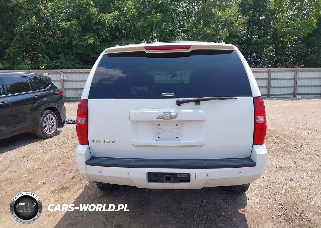2011 Chevrolet Tahoe Lt VIN:1GNSCBE09BR120132 - 16