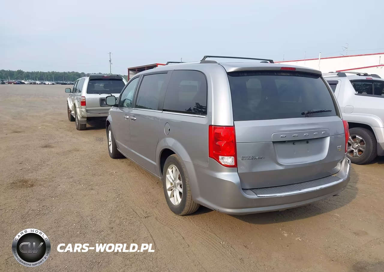2018 Dodge Grand Caravan Sxt VIN:2C4RDGCG4JR359792 - 3