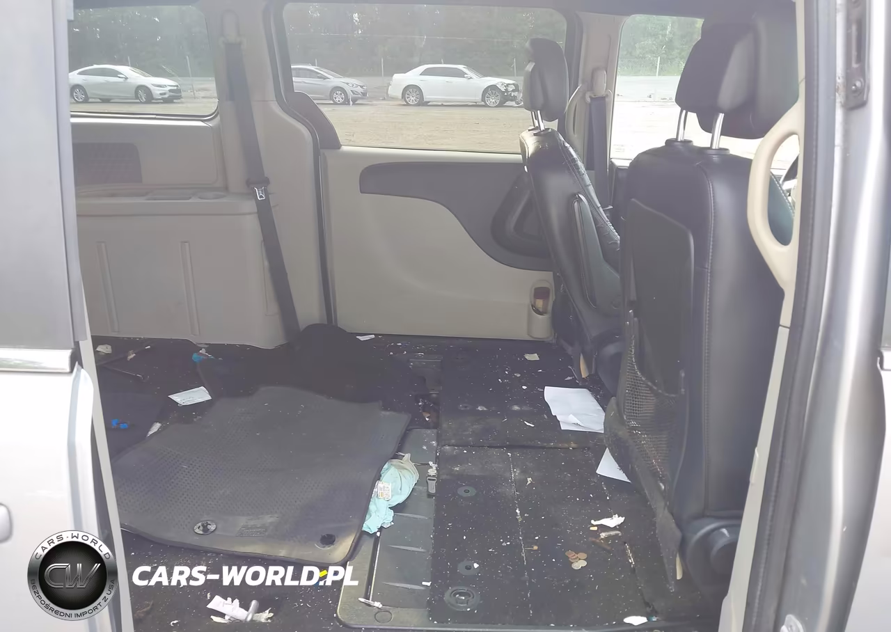 2018 Dodge Grand Caravan Sxt VIN:2C4RDGCG4JR359792 - 8