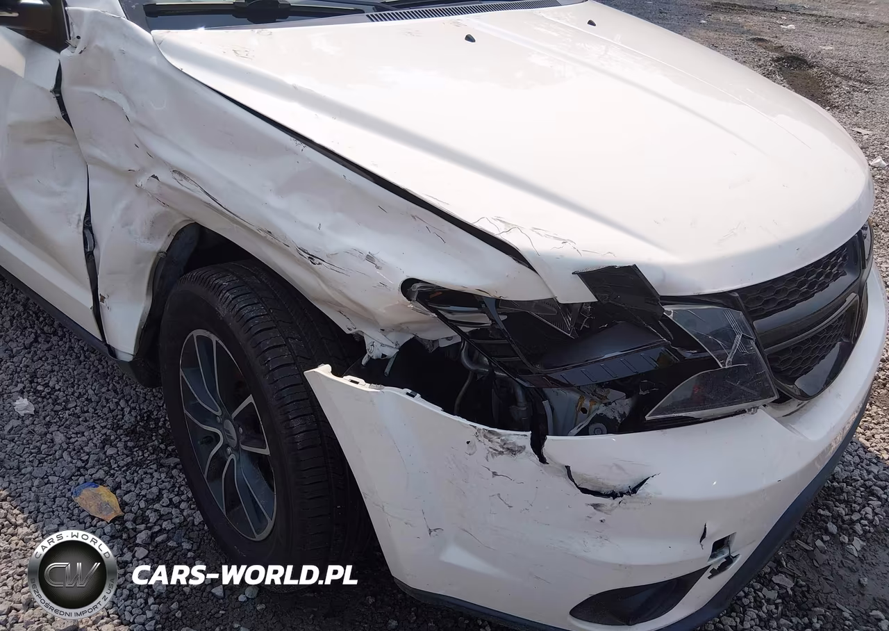 2019 Dodge Journey Se VIN:3C4PDCBG4KT731812 - 6