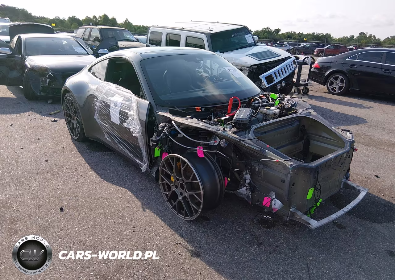 2020 Porsche 911 Carrera-Carrera 4
