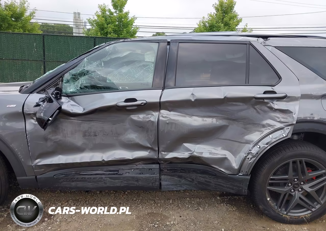 2026 Ford Explorer St-Line VIN:1FMUK8KH3TGB24770 - 6