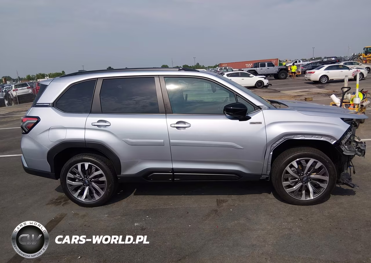 2026 Subaru Forester Touring VIN:4S4SLST78T3122740 - 13