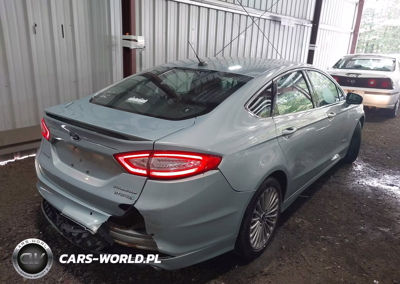 2014 Ford Fusion Hybrid Titanium VIN:3FA6P0RU6ER255714 - 4