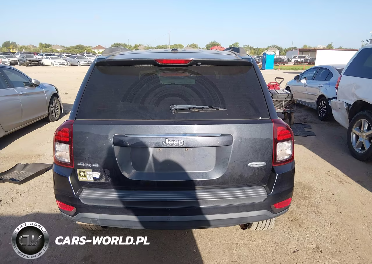 2014 Jeep Compass Latitude VIN:1C4NJDEB8ED822761 - 16