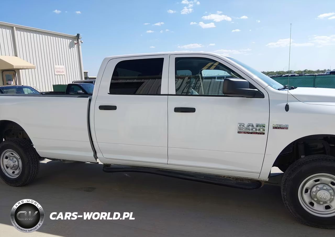2017 Ram 2500 Tradesman 4X4 8' Box VIN:3C6UR5HJ8HG740041 - 16