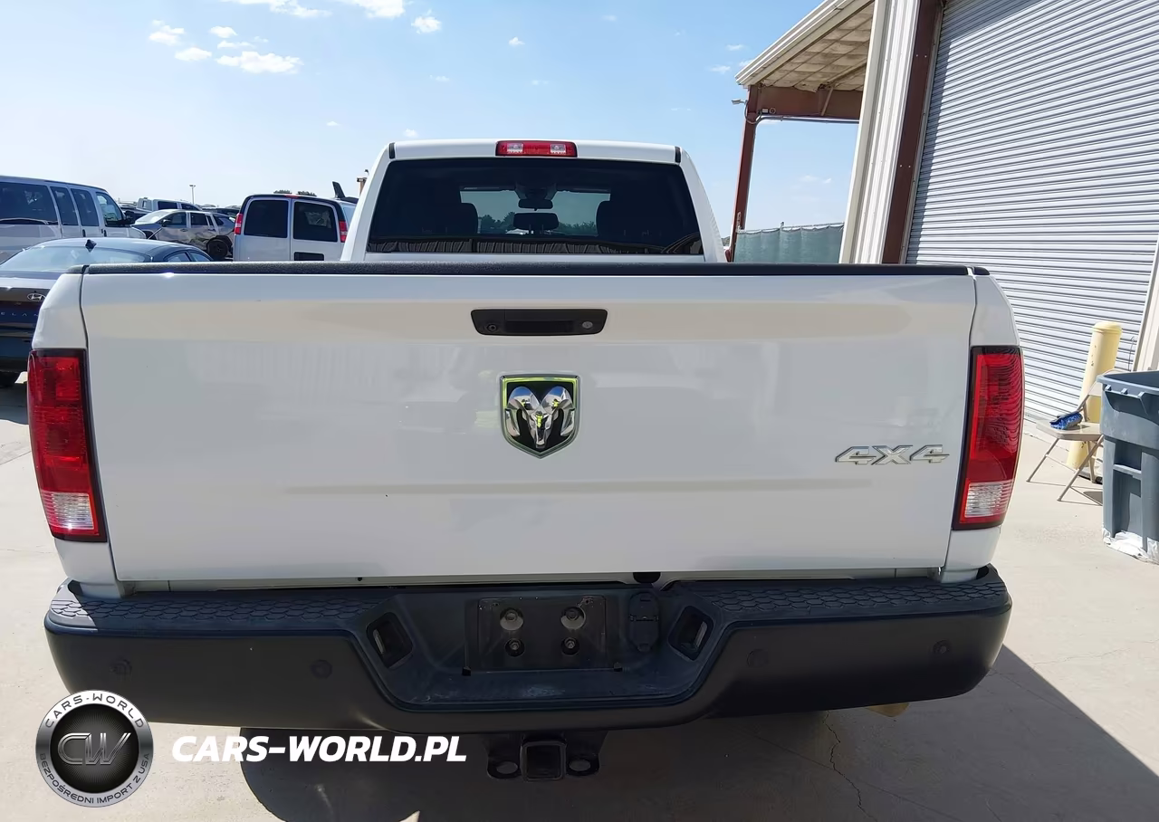 2017 Ram 2500 Tradesman 4X4 8' Box VIN:3C6UR5HJ8HG740041 - 19