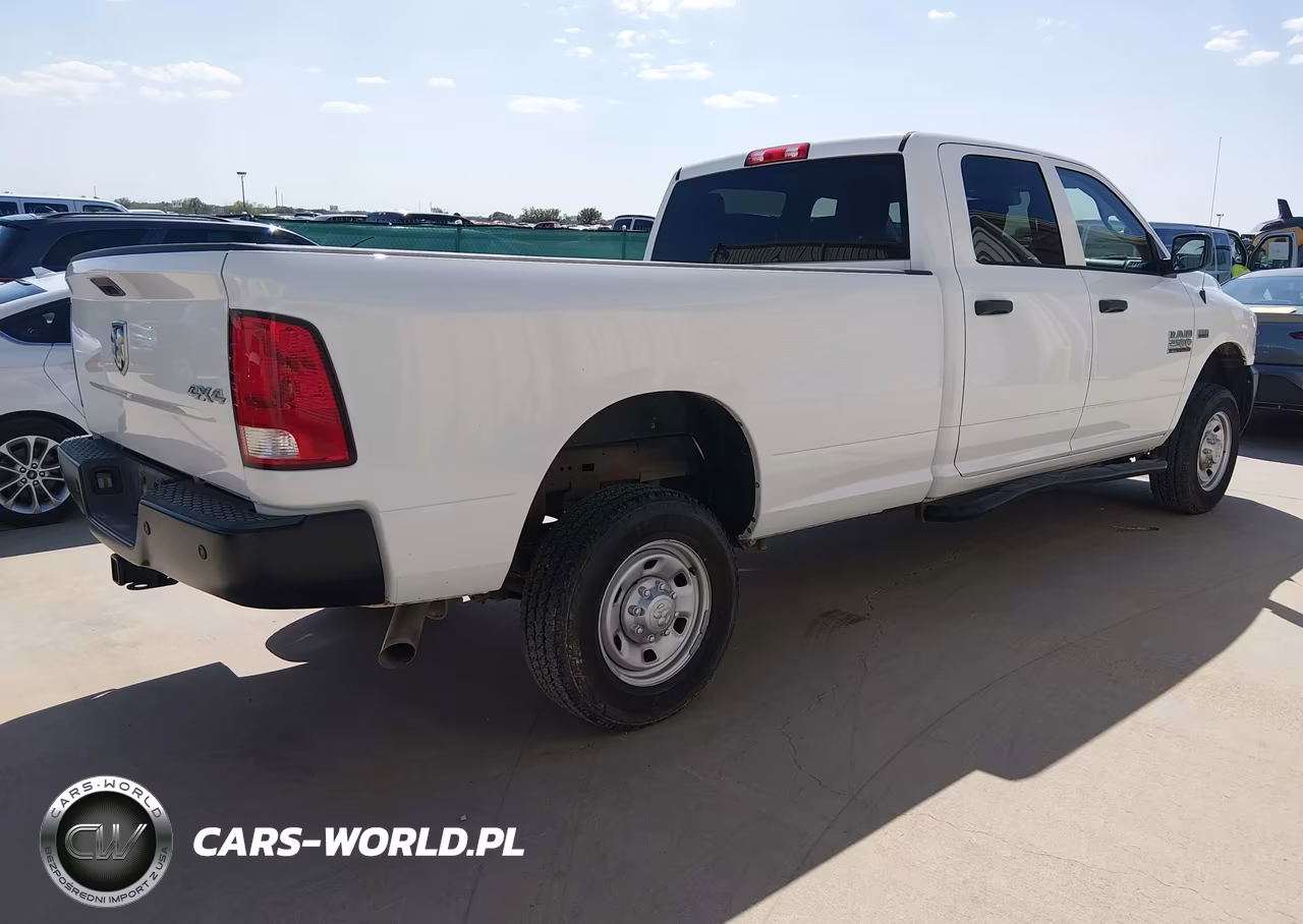 2017 Ram 2500 Tradesman 4X4 8' Box VIN:3C6UR5HJ8HG740041 - 4