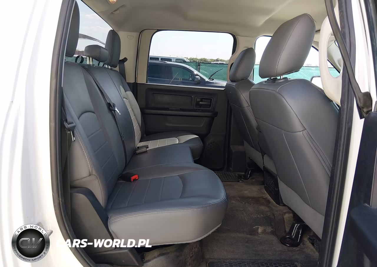 2017 Ram 2500 Tradesman 4X4 8' Box VIN:3C6UR5HJ8HG740041 - 8