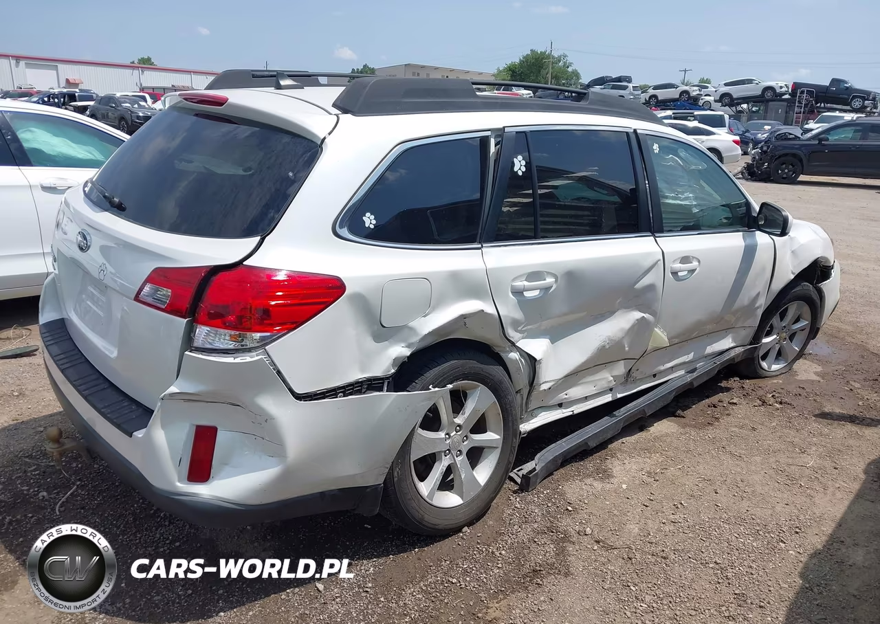 2014 Subaru Outback 2.5I Premium VIN:4S4BRCCC7E3237222 - 4