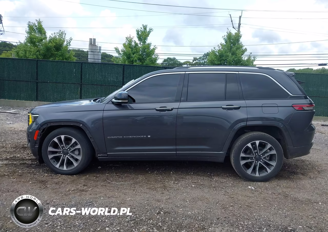2022 Jeep Grand Cherokee Overland 4X4 VIN:1C4RJHDG3N8590990 - 15