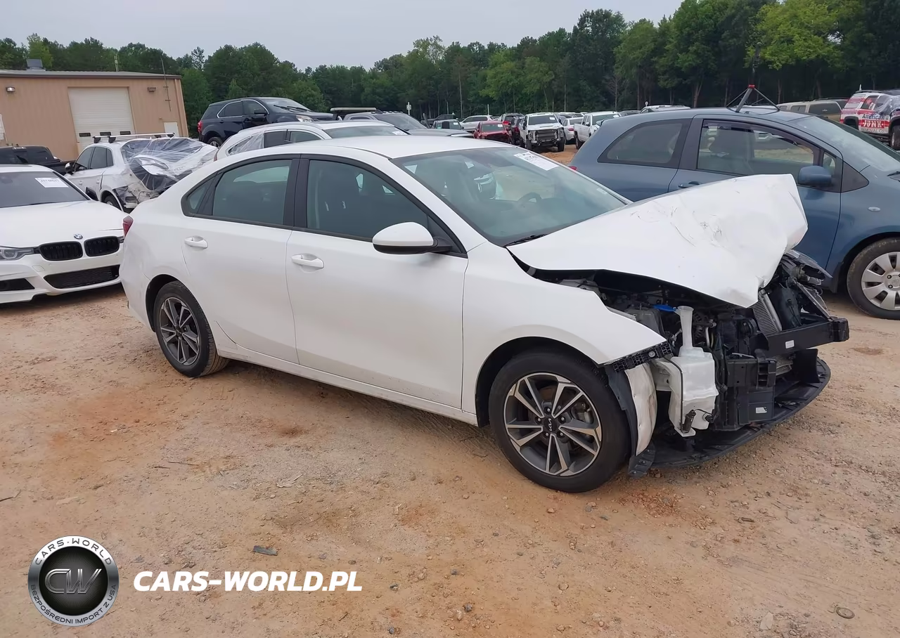 2023 Kia Forte Lxs