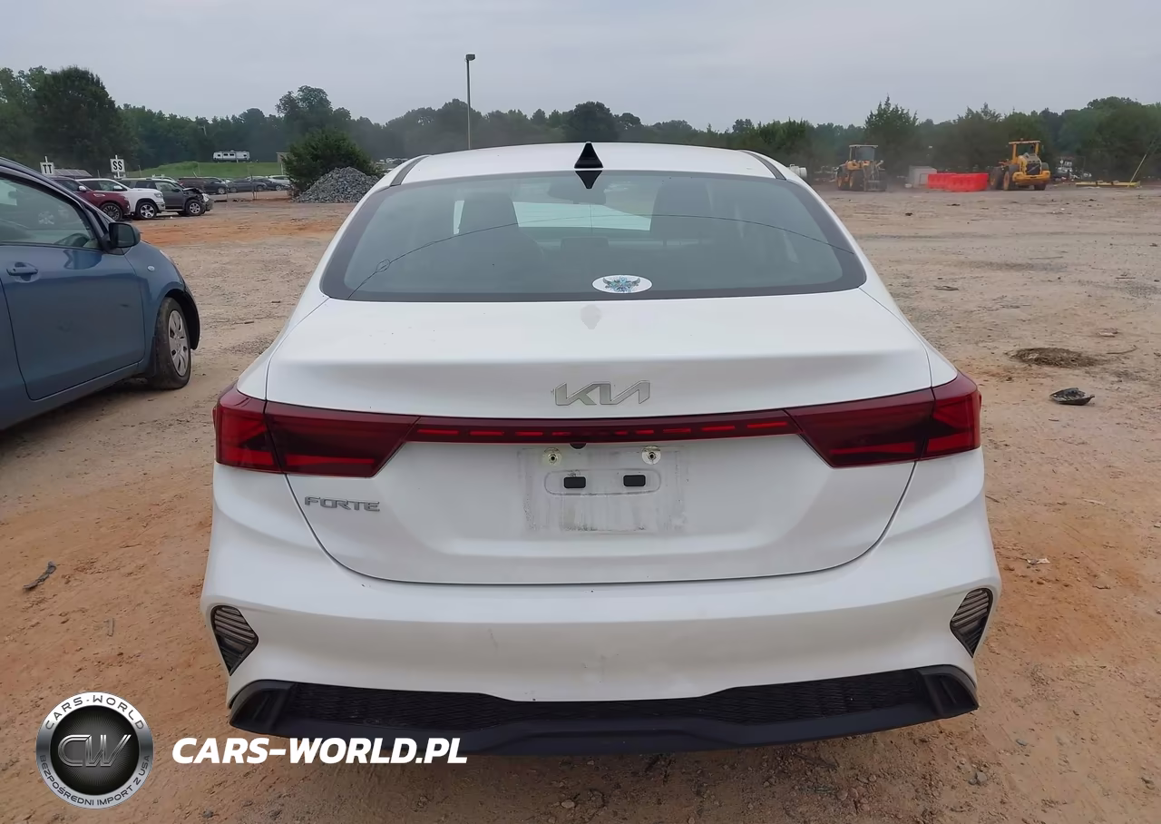 2023 Kia Forte Lxs VIN:3KPF24AD6PE624769 - 15