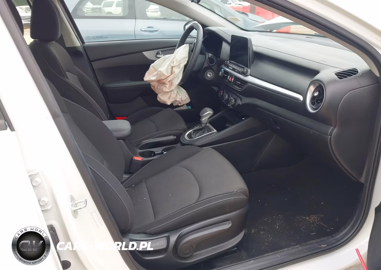 2023 Kia Forte Lxs VIN:3KPF24AD6PE624769 - 5