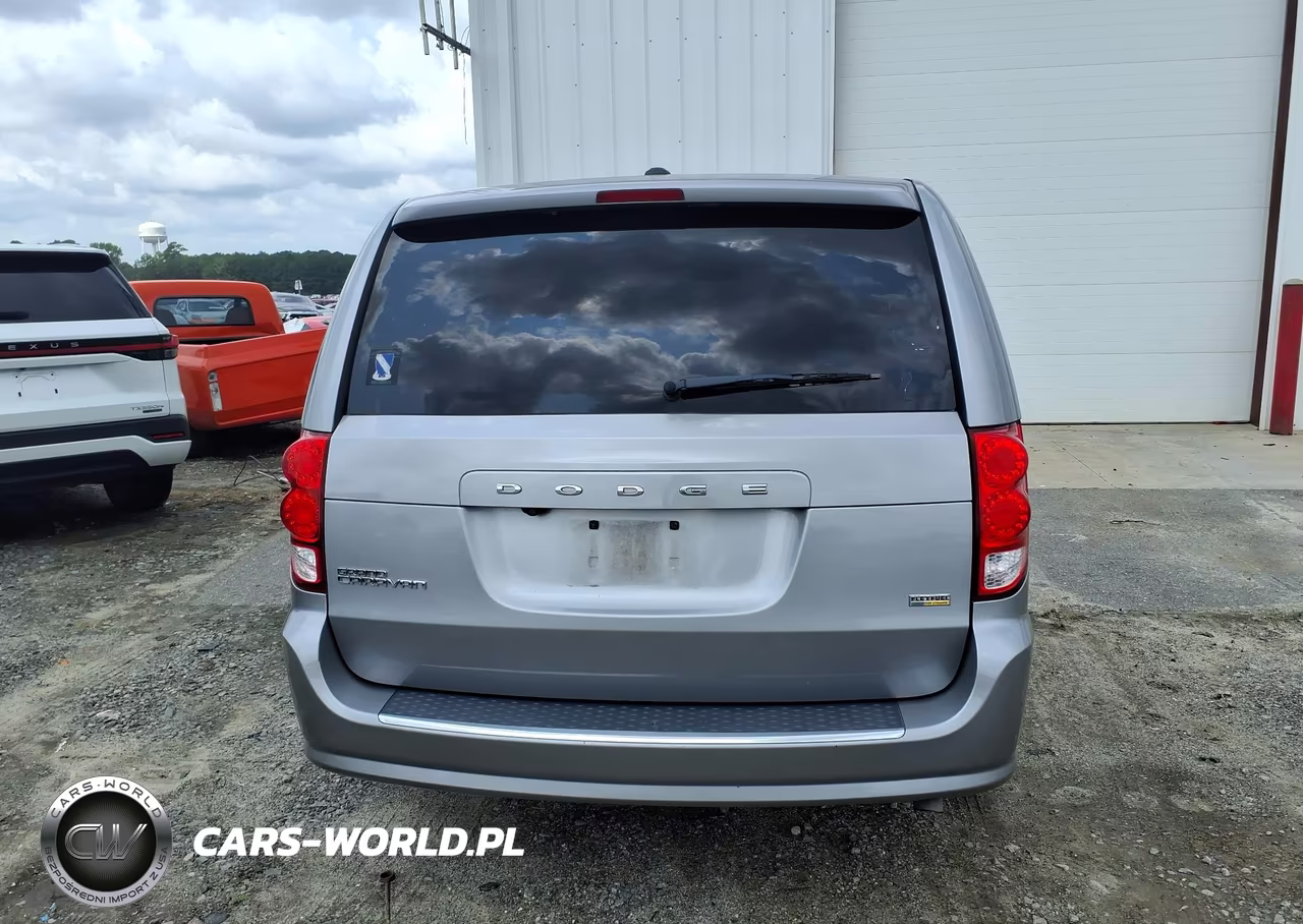 2018 Dodge Grand Caravan Se VIN:2C4RDGBG8JR296889 - 16