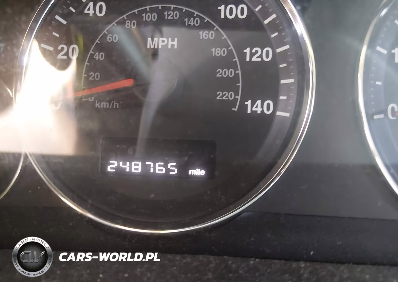 2010 Jeep Grand Cherokee Laredo VIN:1J4PS4GK7AC156537 - 7