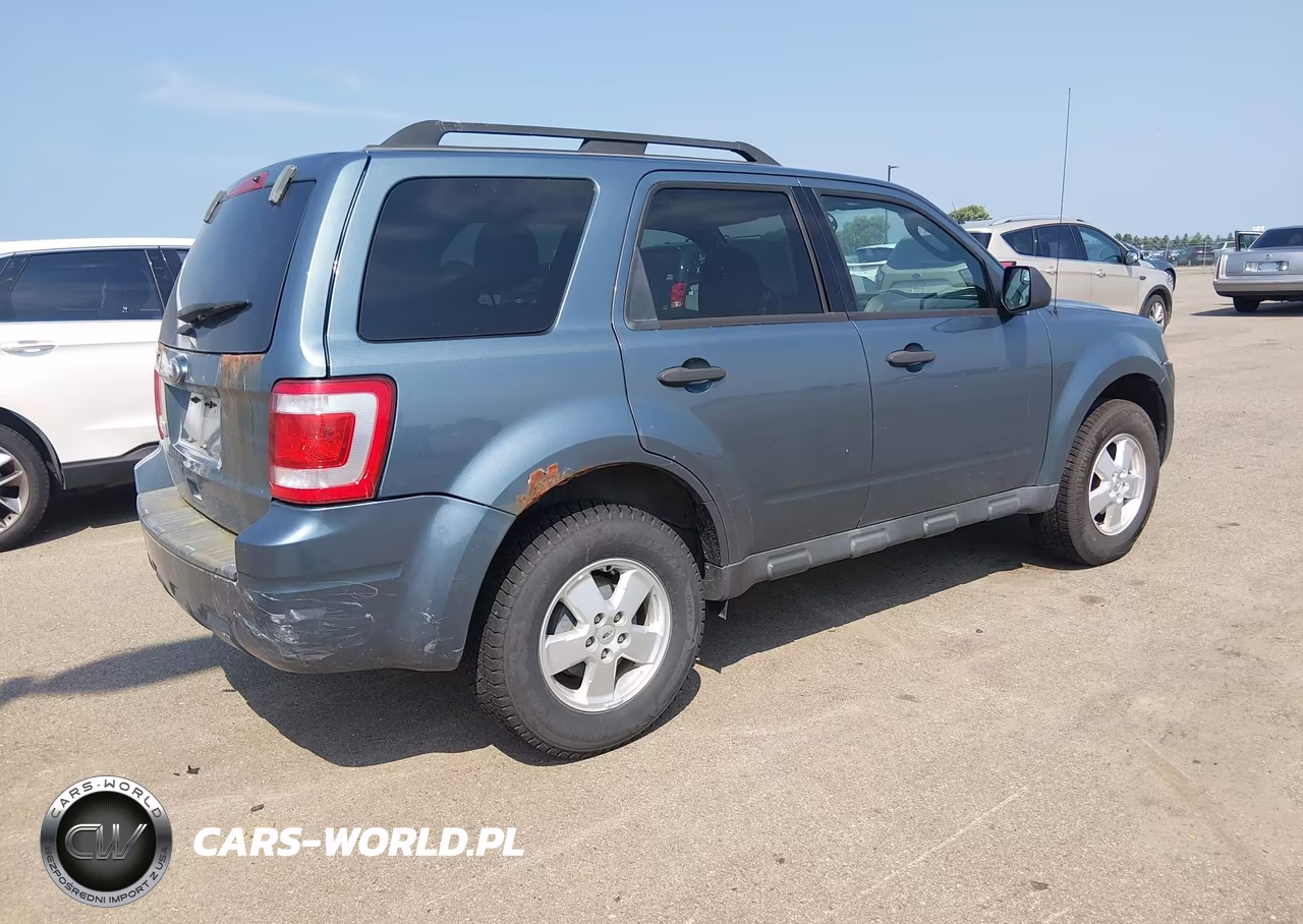 2011 Ford Escape Xlt VIN:1FMCU0D70BKB91138 - 4