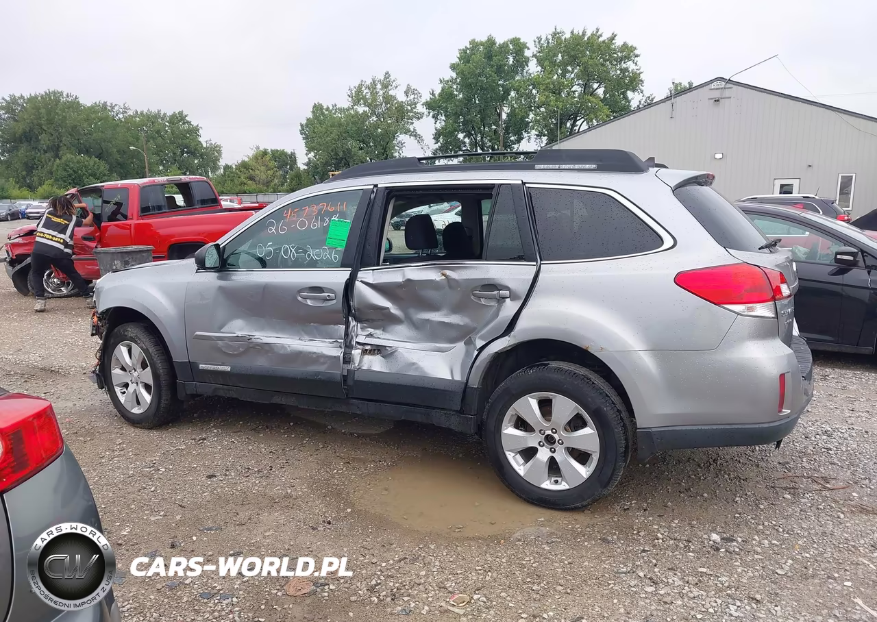 2011 Subaru Outback 2.5I Premium VIN:4S4BRBFC7B3429726 - 14