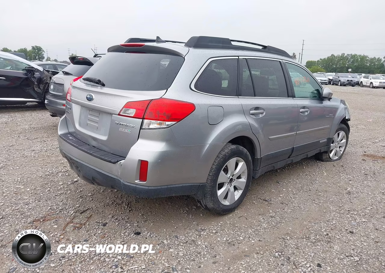 2011 Subaru Outback 2.5I Premium VIN:4S4BRBFC7B3429726 - 4