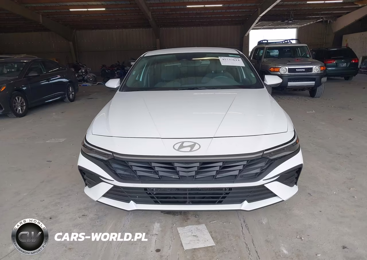 2026 Hyundai Elantra Hybrid Blue VIN:KMHLM4DJXTU189955 - 12