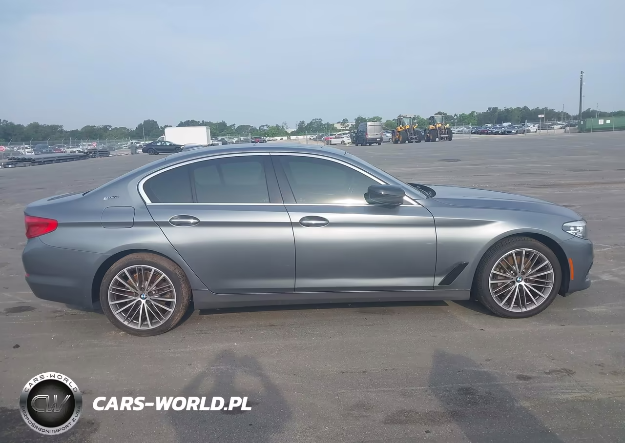 2018 BMW 530E Iperformance VIN:WBAJA9C54JB033177 - 13