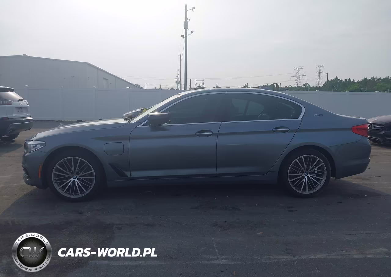 2018 BMW 530E Iperformance VIN:WBAJA9C54JB033177 - 14
