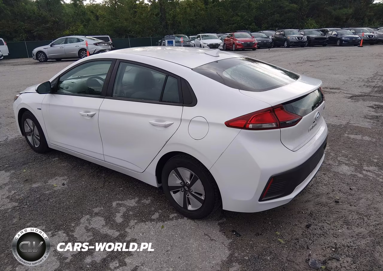 2020 Hyundai Ioniq Hybrid Blue VIN:KMHC65LC7LU232554 - 3