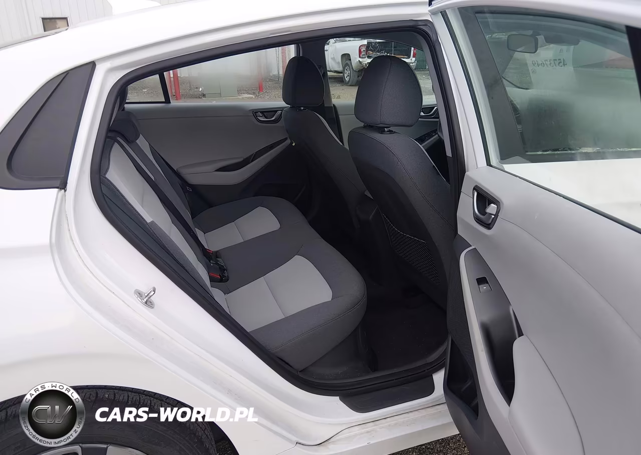 2020 Hyundai Ioniq Hybrid Blue VIN:KMHC65LC7LU232554 - 8